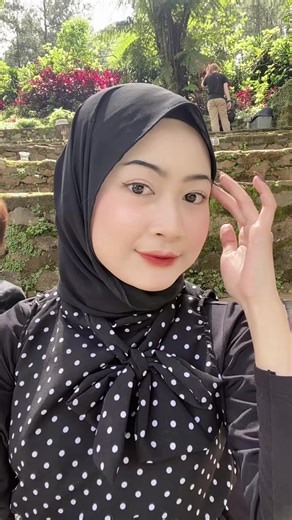 ainiyyhaffh UGC (@ainiyyhaffh)’s videos with original sound - who🐾