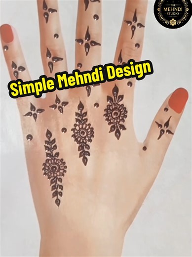 Simple mehndi design #simplemehndi #mehndidesign #minimalmehndi #tiktokmehndi #foryoupage❤️❤️