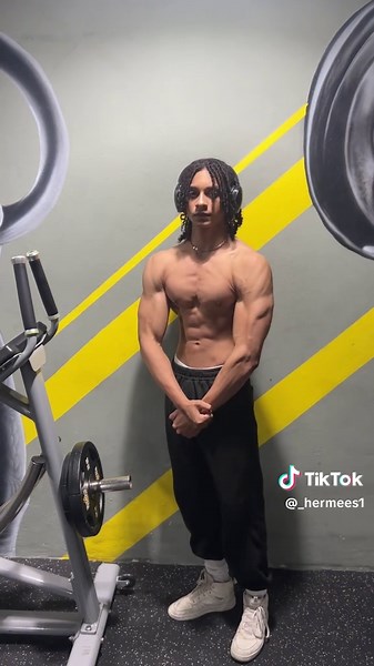 Transform into an Aesthetic Greek God at the Gym