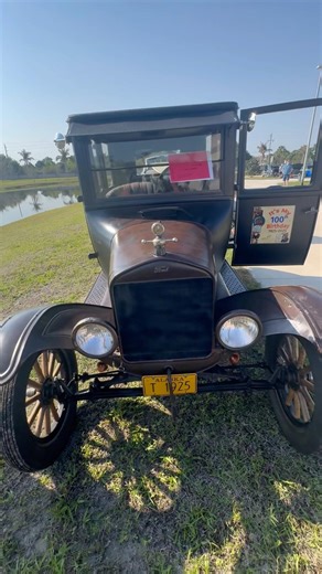 Ford Model T 100 Birthday #automobile #vintagecars #ford #classiccar #fordperformance #oldschool