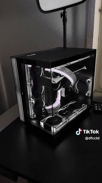 Black comp setup🤭 #minimalistsetup #blackdesk #techtok #invertedpc #rx9070xt