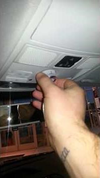 How to use a Volkswagen panoramic moon roof