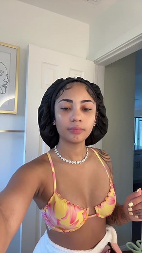 Embracing Natural Beauty: Bikini Photo Shoot Prep