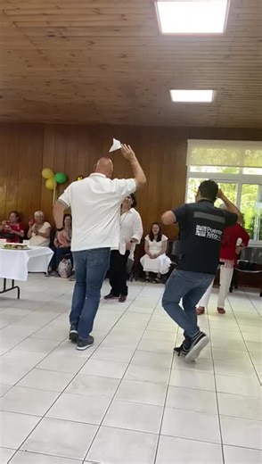 SEGUIR Y NO PARAR ESTAMOS EN LOS TERRITORIOS Y BARRIOS DEL D12 @Andres Arce @joukaiser @Partido Nacional Libertario @PNL @Chile 4K @Luis CORTÉS Dirigente 2028 @SanJoseDeMaipo_PNL @Libertaria de ❤️