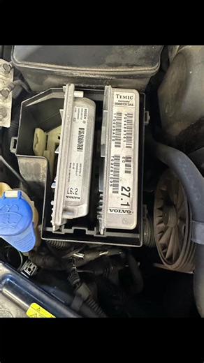 Volvo pcm removal tool