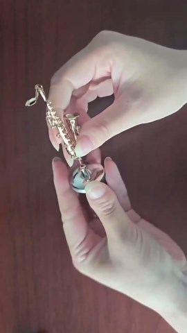 EASTROCK Miniature Saxophone Model, 2.6inches Mini Tenor Saxophone Model with Stand and Case,Mini Musical Instrument Ornament Dollhouse Home Decoration