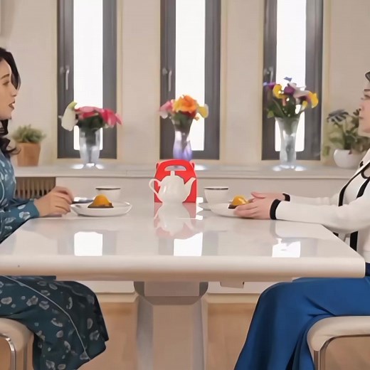 Dua Mama Muda Ajarkan Anak Jadi Dewasa