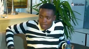 Album yeBhova yaqedelwa iNdlamlenze, xolisa umoya mfana waseMaMbatheni. Inkampani eyayiqashe iBhova, basitshelile iqiniso abelungu bayo oShobeni umfoka Khuzwayo, bakhona oThuthani Ndlovu ababerekhoda kuqedelwa umsebenzi. Umlando awujiki uyathanda or awuthandi skhonela khona ukuwuqondisa. IBhova lashona lingakaqedi ukubhekha ezinye izingoma zalo. | Jobe Sithole