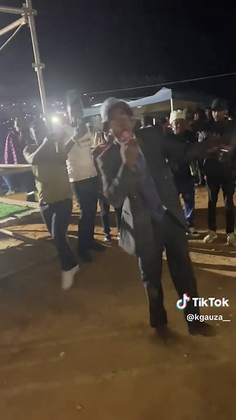 Tsaka 😂Hlatsa Jwala Baka 😂#tsaka #SAMA28 #fyp #kgauza__ #viral_video @Tsaka rsa