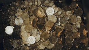 Trinta anos depois da entrada na CEE, Portugal está muito diferente... Este documentário conta o caminho percorrido desde então, num caminho de avanços e recuos. Não perca a estreia de 'Europa 30' - esta quarta-feira às 21:00, na sua RTP2. | RTP2