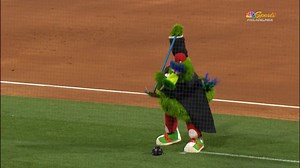 425K views · 9.4K reactions | The Phillie Phanatic performing his version of New York, New York   | NBC Sports Philadelphia | Facebook