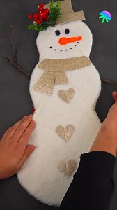 5.2K views · 35 reactions | Cardboard snowman craft ☃️ video by Entice Studio | Craft Pop Max | Facebook
