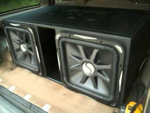 2 Kicker Solo Baric L7 15"s on a American Bass VFL 120.1 in Atrend Ported box