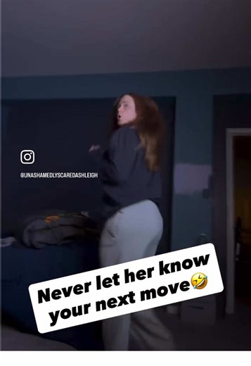 True sneak attack! Love her default hand gestures🤣 TTscaringashleigh @redhotash60 @unashamedlyscaredashleigh @Unashamed @unashamedlyscare #scaringashleigh #shescreamed #scareprank #sneakysneaky #neverletthemknowyournextmove
