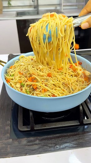 227K views · 6.3K reactions | If you want to really enjoy your spaghetti, you should try this recipe. It’s very simple to put together yet very delicious  Spaghetti Mackerel fish Tomatoes Pepper Onion Seasoning Carrot Green beans Veg oil #spaghetti #foodblogger #foodie #recipes | Grace Value | Facebook