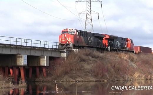 14辆内燃机车 CN涂装 EMD SD70ACe