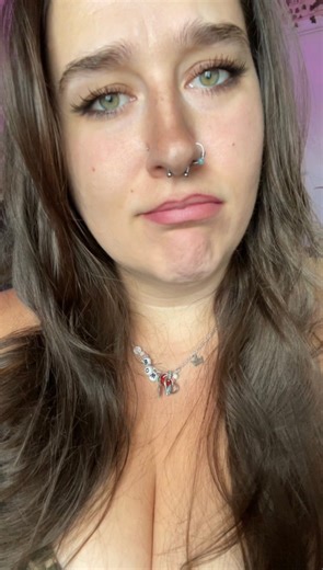 Kelsie Crowe on Reels