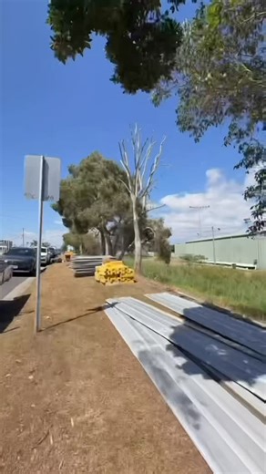 JRC Fencing on Instagram: "Our team completed 260 Meters of Colorbond Security Fencing at the Gold Coast Turf Club in 5 days start to finish! - 2.1 Meters Colorbond with 3 rows of barbed wire ⛓️‍💥 #fencing #colorbond #goldcoast #construction #timber #colorbondfence #timberfence #colorbondsteel #fence #barbedwire #security #securityfencing"