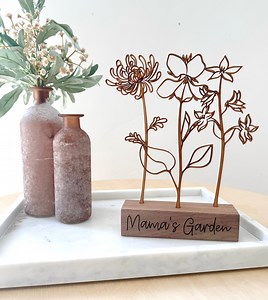 Wood Birth Flower Garden - Gifts for Mom - Customized Wood Gifts - Flower Decoration - Walnut Wood Art - Mother's Day Gift - Etsy