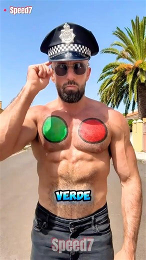 This cop is not normal 😱😂