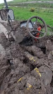 2.9K views · 3.3K reactions | Mate, this isn’t a tractor, it’s a modern art sculpture in mud 藍臘‍♂️ | Farming ANZ | Facebook