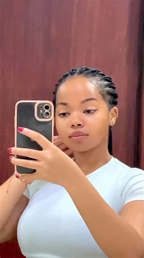 TSITSI TEMA💜 on Instagram: "Festive season on 100 but data running low? 😩 myTelkom App to the rescue – checked balance, topped up, all in a few taps. Zero hassle 💙 Download the MyTelkom App now for convenience and easy access to Telkom services! @TelkomZA #TelkomIsIconic #knowyourtelkom"