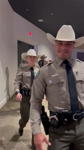 Congratulations graduates 🎓🎉 Help us congratulate our newest Texas Game Wardens and Texas State Park Police Officers! 👏🏽👏🏽👏🏽 After 8 months of intense training, these newly commissioned state peace officers will begin their new careers in counties and state parks throughout Texas | Texas Parks and Wildlife
