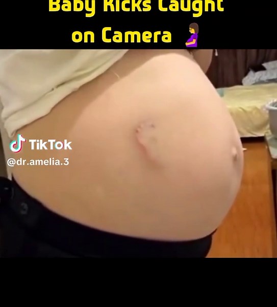 Baby Kicks Caught on Camera: A Glimpse of Life in Womb