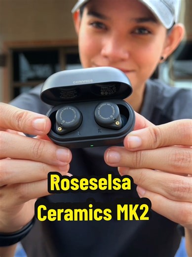 Roseselsa Ceramics MK2 หูฟังที่เสียงโคตรดี สุดๆ ใช้ Driver 2 ตัว เป็นเซรามิคด้วย ไดอาเฟรมชุบไทเทเนียม มีโหมดตัดเสียงรบกวน ANC มี App เสียงใส เบสแน่น เหมือนฝังลำโพงตัวเล็กไว้ในหัว เริ่ด #Roseselsa #CeramicsMK2 #หูฟังบลูทูธ #ป้ายยาgadget #รีวิวหูฟัง