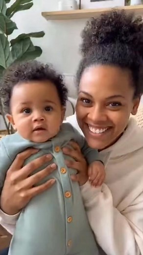 4.4K views · 161 reactions | Mom Sneezing & Her Cute Baby Also Tried To Sneeze Succeed  Mission  #fypreelsシ゚viralシ #babyfunnyvideo #babyfunnyreels #baby #toddlers #parentslife | Smiling Baby | Facebook