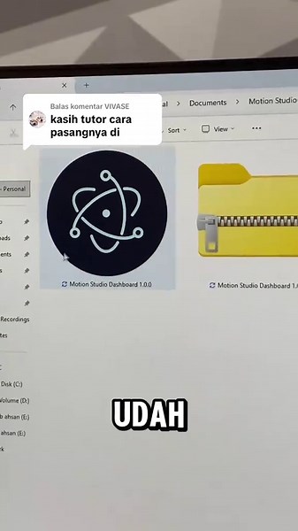 Membalas @VIVASE Laptop / Pc sama aja tinggal download and install 🙌 #fyp #adobestock #shutterstock #motiongraphics #vibecode