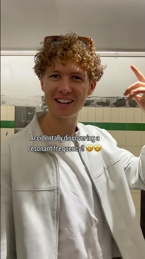 Finding a resonant frequency of a room!! 🤩🤯