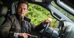 Jonathan Tucker on the Unique Acting Technique Behind ‘Debris,’ ‘Kingdom’   More