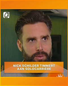 Nick Schilder moet het al drie maanden zonder zijn voormalig muziekpartner Simon Keizer doen, maar dat gaat 'm eigenlijk best goed af. Zo slaat zijn Engelstalige debuut Shatterproof goed aan en is hij alweer bezig met een volgend project: een eigen theatertour. En dat allemaal zónder Simon. 🕺 | RTL Boulevard
