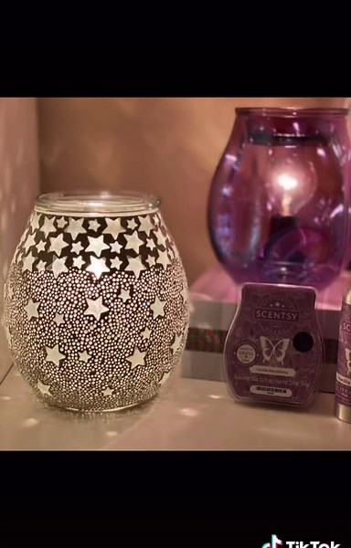 New Scentsy Fall / Winter catalog just dropped! You don’t want to miss out. Host or Join today! Hey sis trust me you will be glad you 💯 #joinscentsy