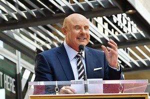 Dr. Phil retires from daytime TV after 21 seasons, to be replaced on ABC8 by Kelly Clarkson