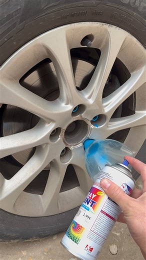 Easy DIY: Paint Your Car’s Nuts & Bolts! #DIY #CarHack #WheelNuts #AutoDIY #CarTips #SprayPaintHack #CarDIY #LifeHack #EasyDIY #VehicleUpgrade | SR Digital DIY