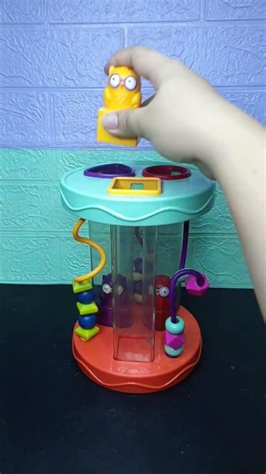 YeLLow OwL ShaPe Sorter LoOp