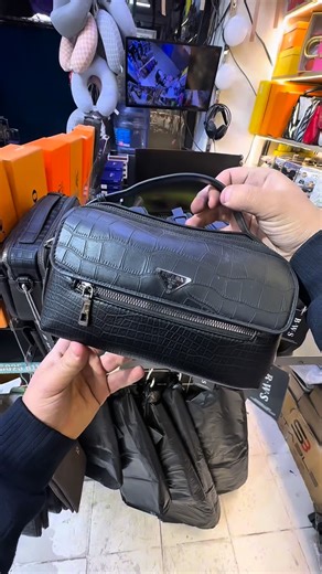 LIDER SUMKA | Premium Bags on Instagram: "14-yanvar – Vatan himoyachilari kuni 🇺🇿 O‘g‘lingiz, ukangiz yoki yaqinlaringiz uchun 🎒 erkaklar sumkalari 🧣 issiq kashaloklar ✅ Sifatli ✅ Hamyonbop narx 📍 Qo‘qon 📦 Yetkazib berish bor"
