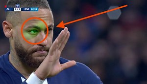 2.3M views · 53K reactions |  ¡La afición del Lyon hizo todo lo posible por distraer al astro brasileño antes del cobro pero Neymar no se iba a dejar vencer tan fácilmente! ¡No te pierdas el PSG vs Lens este sábado desde las 2:50 pm ET en exclusiva por beIN SPORTS!  | beIN SPORTS USA | Facebook