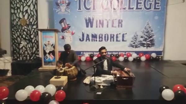 Yeh Tune Kya Kia | Rashid Ali Khan Live in TCI College Concert 🎤 -------------------------------------------- For Booking Call us on" 92 301-1052699 Video " https://www.youtube.com/@rashidalikhanofficial8203 #RashidAliKhan #livemusic #inconcert #RYK | Rashid Ali Khan Universe