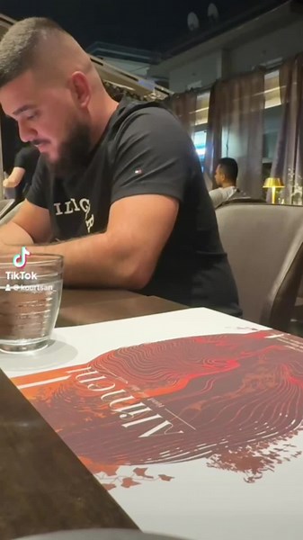 Οταν ξερεις πως να τον κανεις να νευριασει 🤣@alex_spd1