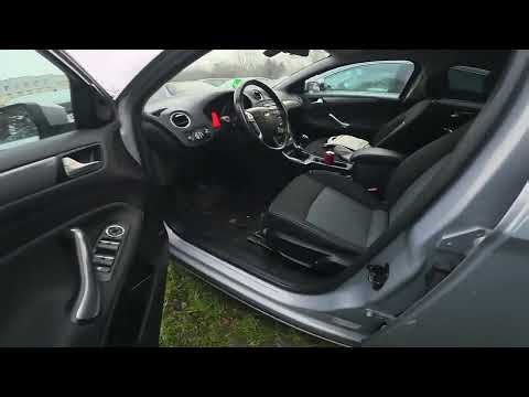 Comment vérifier la pression des pneus sur FORD Mondeo Duratorq (emplacement de l'étiquette)