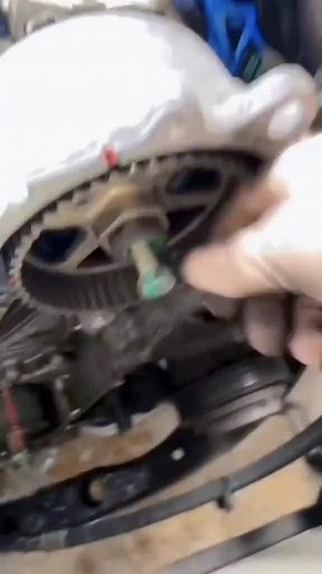 Detailed Guide on Adjusting Belt Tensioners and Pulleys