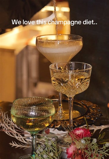 The only ‘diet’ we partake in 🍾✨ Start 2026 the right way—with a glass of bubbles, live entertainment, and all the magic of Midnight in Paris tonight starting at 9PM. Wishing you a Happy New Year from the Doberman team 🥂 #dobermandrawingroom #lasvegasbar #dtlv #artsdistrictlv #newyear