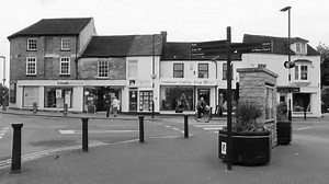 1.4K views · 13 reactions | Have been playing with a few video clips from around Raunds and gold seemed a perfect backing track . We will once again be doing a video for Christmas as last years went down quite well ... wonder if we could pull together the Raunds version of Amarillo ? | Jester's Bistro Bar | Facebook