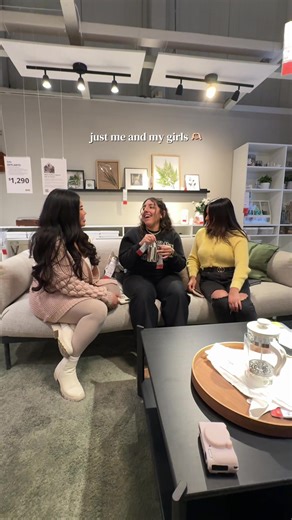 I love my girls @cyn🍒 @Mariela #friends #girlhood #girls #ikea #justgirlythings