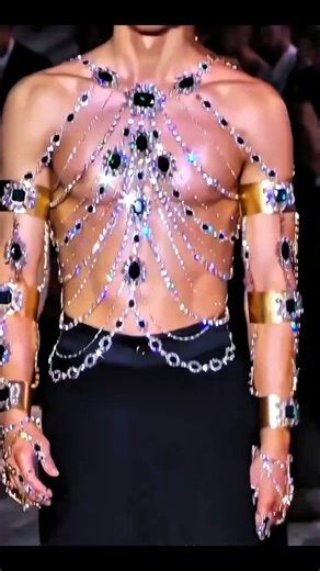 Runway super model #runway #malemodel #fashion