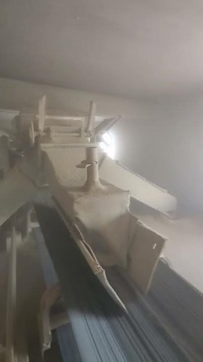 Conveyor belt Tripper in operation