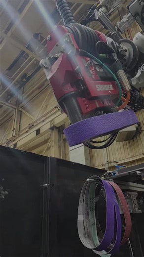 Automatic Belt change? lets go!!😎 #programming #tech #cloos #robot